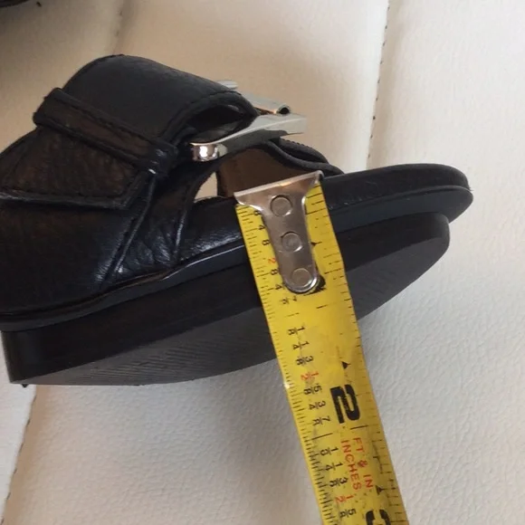 EUC Michael Kors Women's Black 8.5 Heels Sandals - Picture 11 of 15